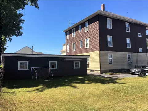 123 Winthrop St, Woonsocket, RI 02895 photo 23