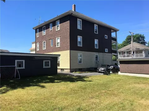 123 Winthrop St, Woonsocket, RI 02895 photo 24