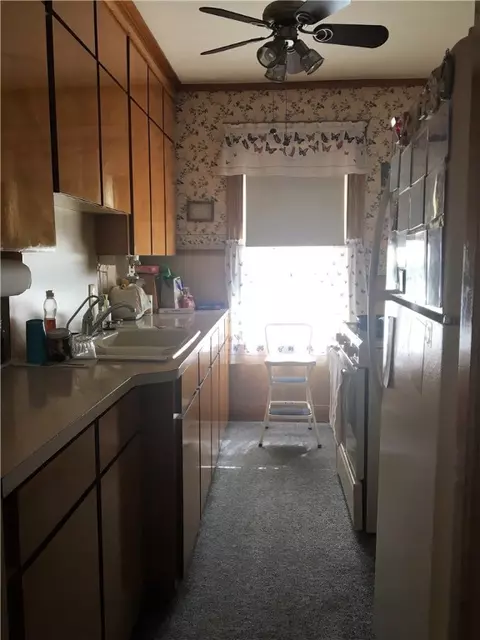 123 Winthrop St, Woonsocket, RI 02895 photo 9