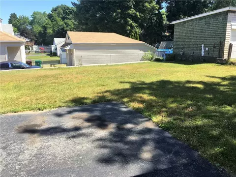 123 Winthrop St, Woonsocket, RI 02895 photo 22