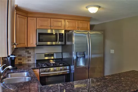 58 Anchorage Rd, Warwick, RI 02889 photo 5