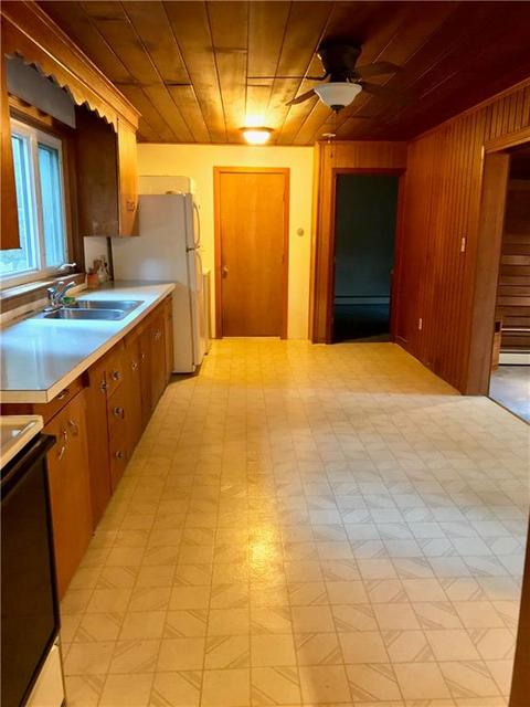 87 Pleasant St, Woonsocket, RI 02895 photo 24