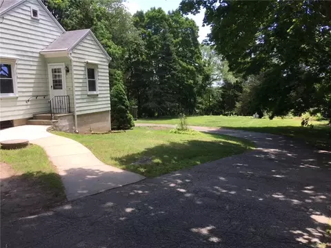 11 Laurel Ave, Westerly, RI 02891 photo 9