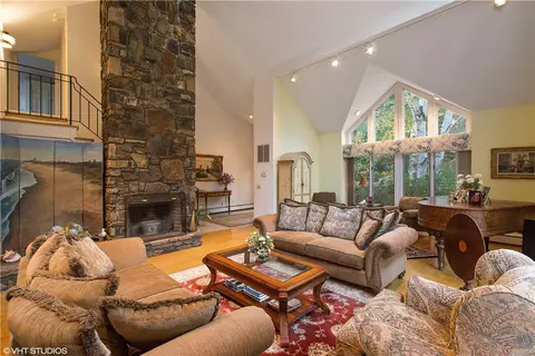 19 Shore Rd, Westerly, RI 02891 photo 13