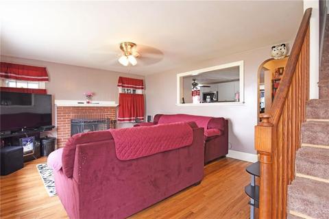 24 Cavalcade Blvd, Warwick, RI 02889 photo 9