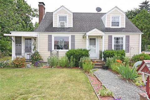 24 Cavalcade Blvd, Warwick, RI 02889 photo 1
