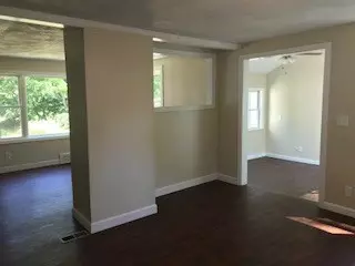 29 Pinegrove Ave, Warwick, RI 02889 photo 7