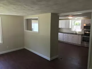 29 Pinegrove Ave, Warwick, RI 02889 photo 13