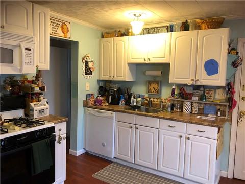 97 Cady St, Woonsocket, RI 02895 photo 6