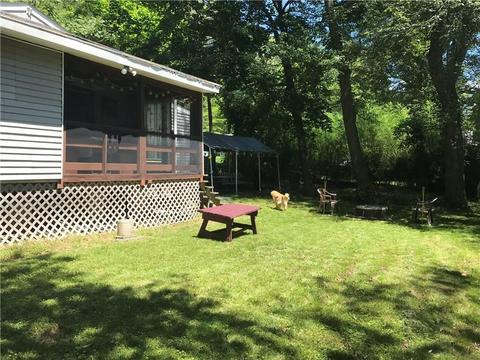 92 Long Meadow Dr, Chepachet, RI 02814 photo 2