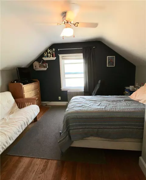 202 Inman Ave, Warwick, RI 02886 photo 8