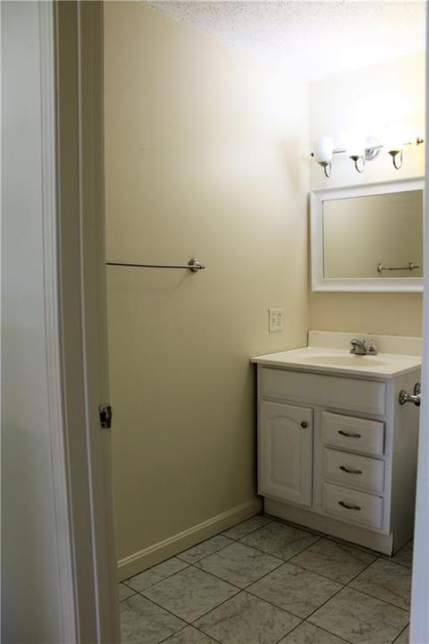 268 Asylum St, Woonsocket, RI 02895 photo 6