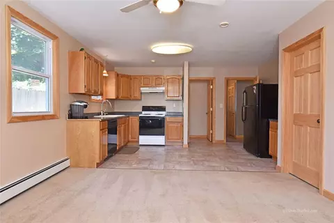 245 Dodge St, Warwick, RI 02886 photo 21