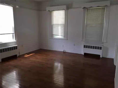 15 Marriott Ave, Westerly, RI 02891 photo 2