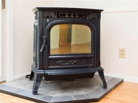 74 Maple Ln, Bristol, RI 02809 photo 11
