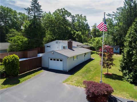 74 Maple Ln, Bristol, RI 02809 photo 1