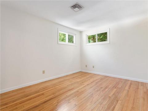 74 Maple Ln, Bristol, RI 02809 photo 12
