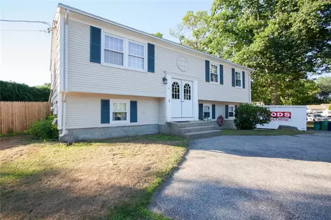 9 Monk Rd, Warwick, RI 02889 photo 2