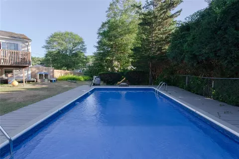 9 Monk Rd, Warwick, RI 02889 photo 6