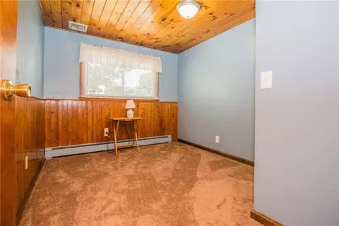224 Marshall Rd, Woonsocket, RI 02895 photo 17