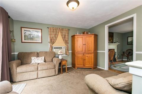 202 Bayberry Rd, Woonsocket, RI 02895 photo 11
