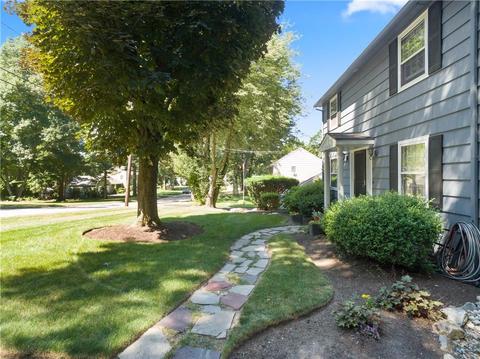 99 Stubtoe Dr, Warwick, RI 02886 photo 6