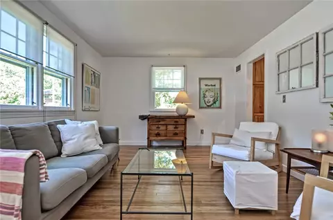 10 Arthur Ave, Warren, RI 02885 photo 1