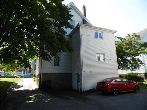 14 Spruce St, Westerly, RI 02891 photo 3