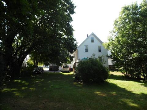 14 Spruce St, Westerly, RI 02891 photo 6