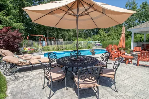 238 Shore Rd, Westerly, RI 02891 photo 6