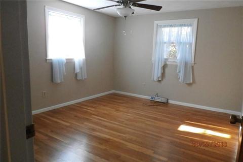 9 Centre St, Coventry, RI 02816 photo 7