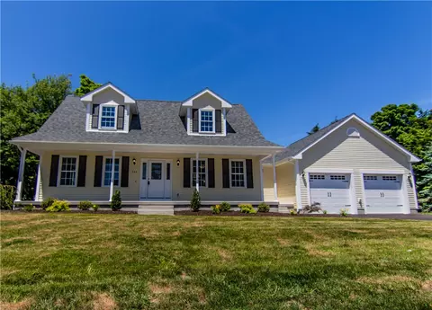 342 Logee St, Woonsocket, RI 02895 photo 1