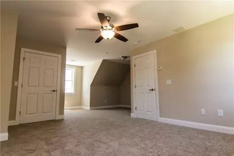 342 Logee St, Woonsocket, RI 02895 photo 8