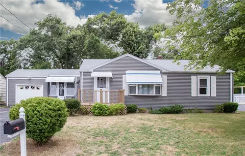 327 Hoxsie Ave, Warwick, RI 02889 photo 1