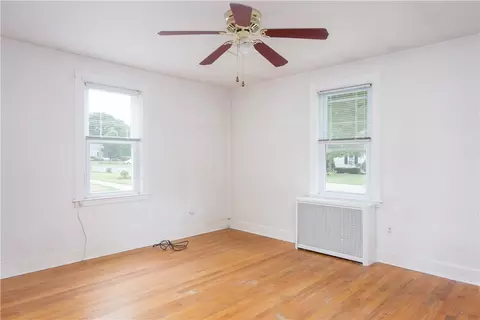 327 Hoxsie Ave, Warwick, RI 02889 photo 15
