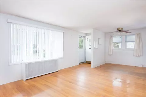 327 Hoxsie Ave, Warwick, RI 02889 photo 8