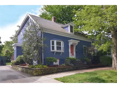 130 Constitution St, Bristol, RI 02809 photo 1