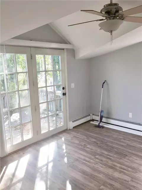 130 Constitution St, Bristol, RI 02809 photo 12