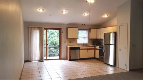 91 Eastgate Dr, Warwick, RI 02886 photo 2