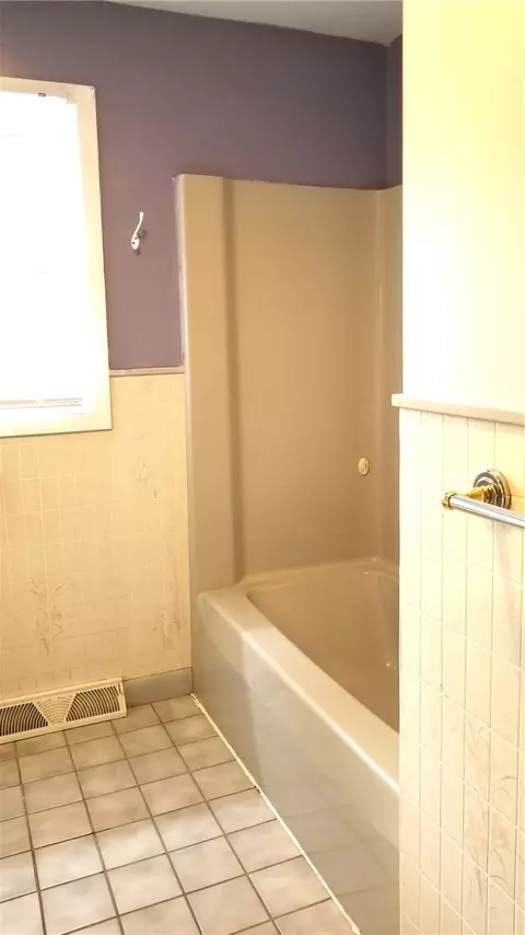 91 Eastgate Dr, Warwick, RI 02886 photo 4