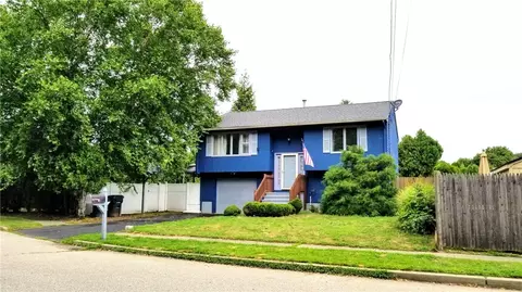 91 Eastgate Dr, Warwick, RI 02886 photo 1
