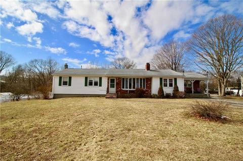 3 Mohegan Trl, Westerly, RI 02891 photo 2