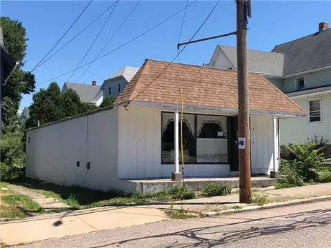 46 School St, Westerly, RI 02891 photo 1