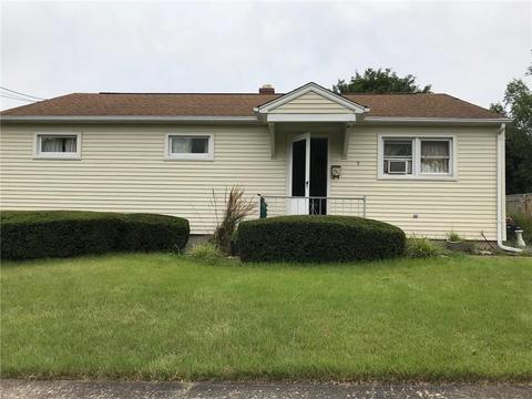 5 Burns Ave, Westerly, RI 02891 photo 1