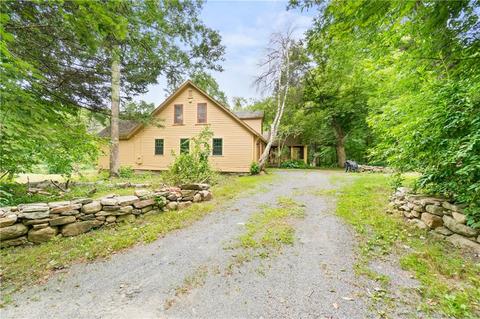 82 E Killingly Rd, Foster, RI 02825 photo 6