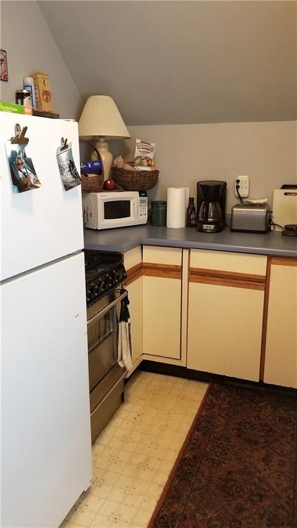 27 Barton St, Woonsocket, RI 02895 photo 22