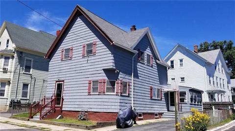 27 Barton St, Woonsocket, RI 02895 photo 1