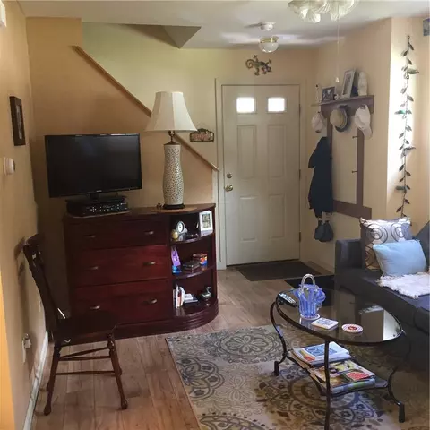 113 Steve Lopes Way, Woonsocket, RI 02895 photo 3