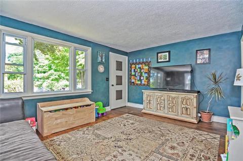 4 Arthur Ave, Warren, RI 02885 photo 8