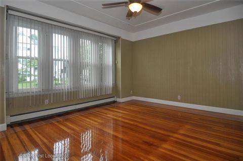 662 Park Ave, Woonsocket, RI 02895 photo 13